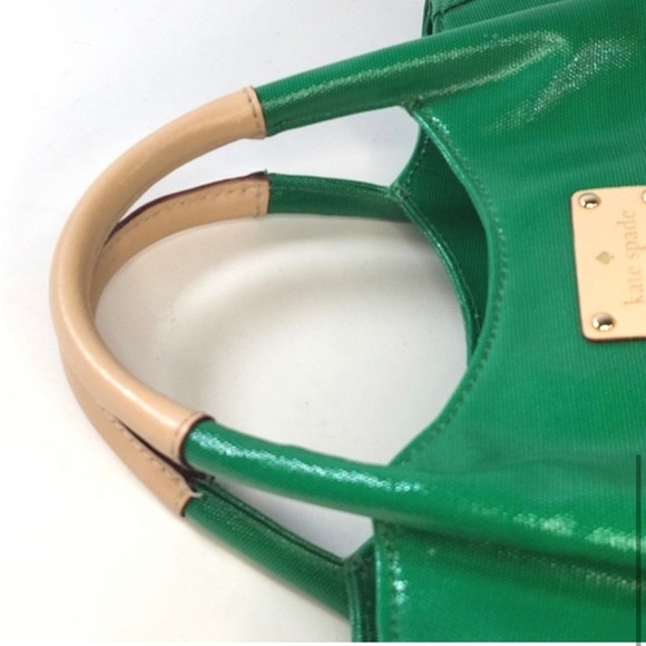 Like new Kate Spade New York Fulton Street Treesh Satchel
Kelly Green Purse - Picture 10 of 10